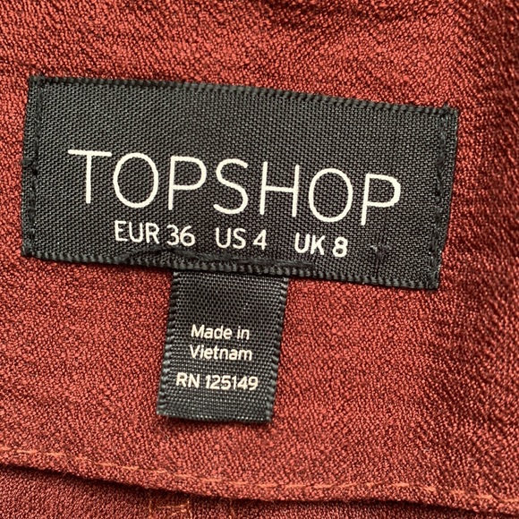 - Paper bag style burgundy pants - Picture 5 of 6